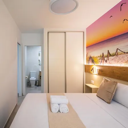 Apartahotel Huelin Edificio 4*