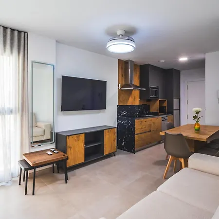 Huelin Edificio Apartahotel