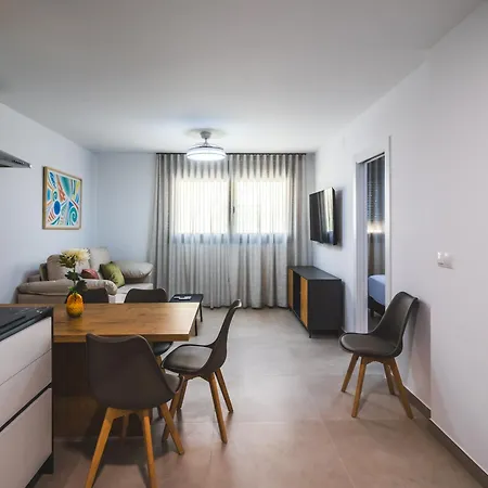 Ξενοδοχείο με διαμερίσματα Huelin Edificio Μάλαγα