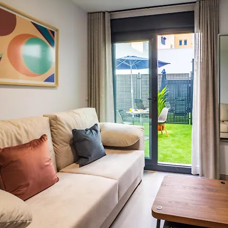 Ξενοδοχείο με διαμερίσματα Huelin Edificio 4*