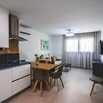 アパートホテル Huelin Edificio マラガ