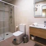 Huelin Edificio アパートホテル 3*