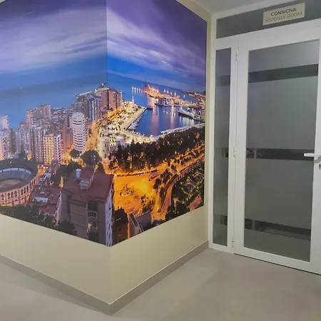 Huelin Edificio Апарт-отель 3*
