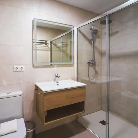 아파트호텔 Huelin Edificio 3*