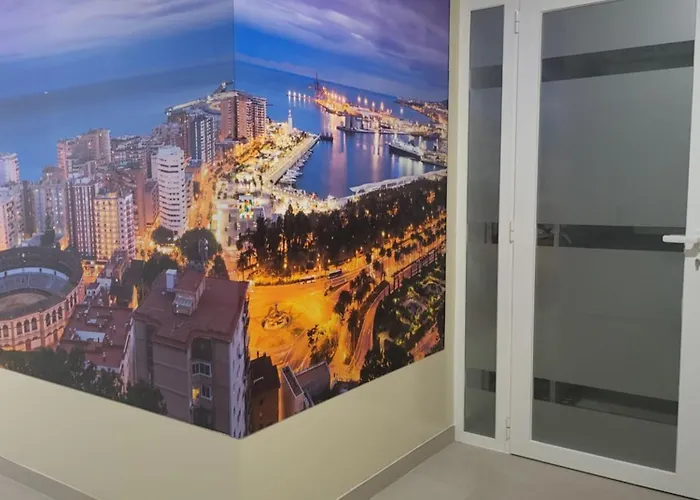 Huelin Edificio 아파트호텔 3*