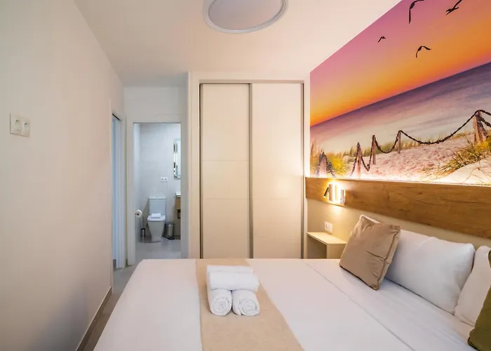 아파트호텔 Huelin Edificio 3*