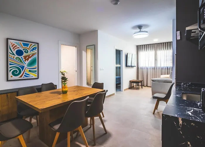 아파트호텔 Huelin Edificio