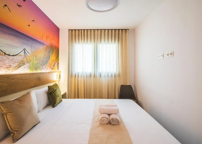 Huelin Edificio Apart-hotel 3*